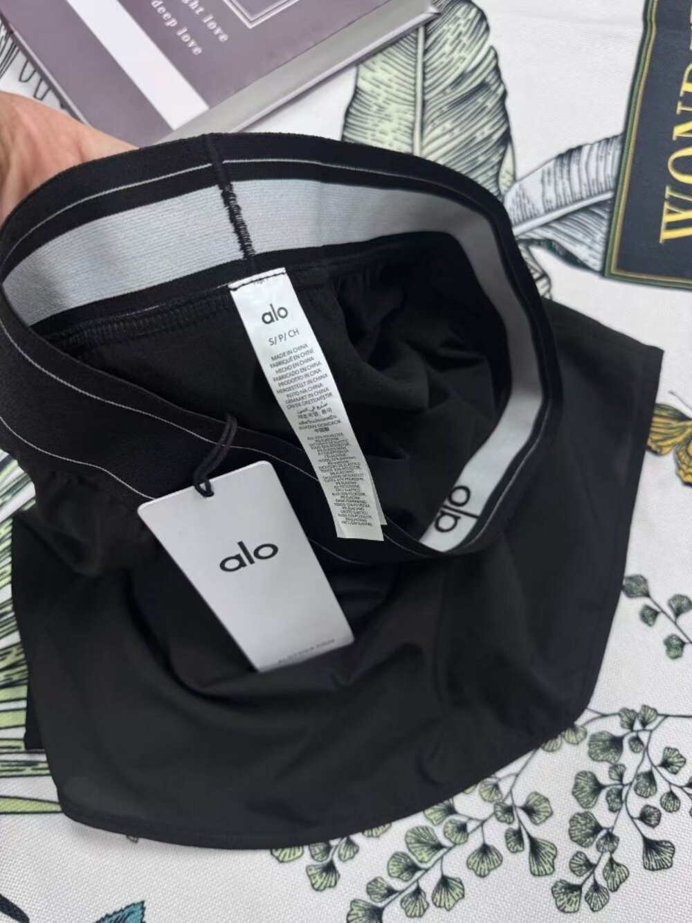 ALO Yoga🥰Athletic Lightweight Black Match Point Tennis Skirt | Easy to match - Picture 4 of 7